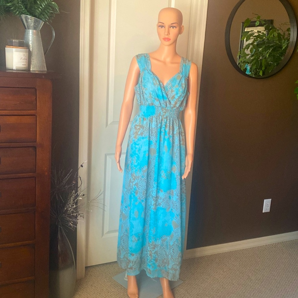 Size 10 turquoise colors summer dress